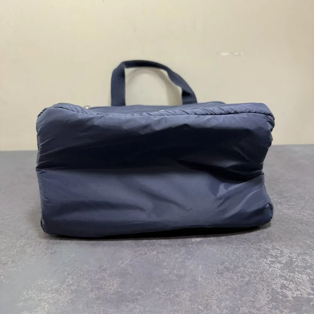 Skechers Insulated Lunch Bag Navy Quilted Aviana Tote | Front Zip